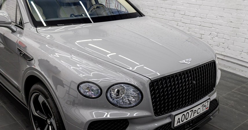 Bentley Bentayga Azure серая — фото работы РефлекТОН
