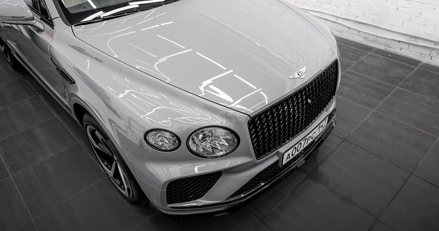 Bentley Bentayga Azure серая — фото работы РефлекТОН