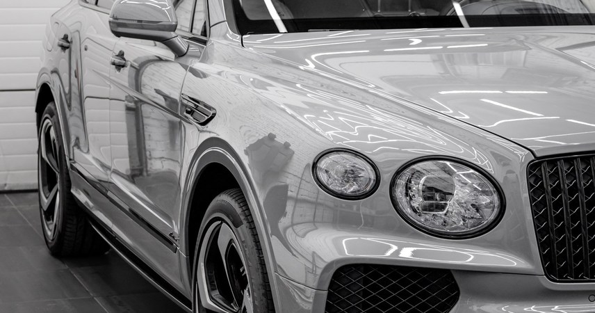Bentley Bentayga Azure серая — фото работы РефлекТОН