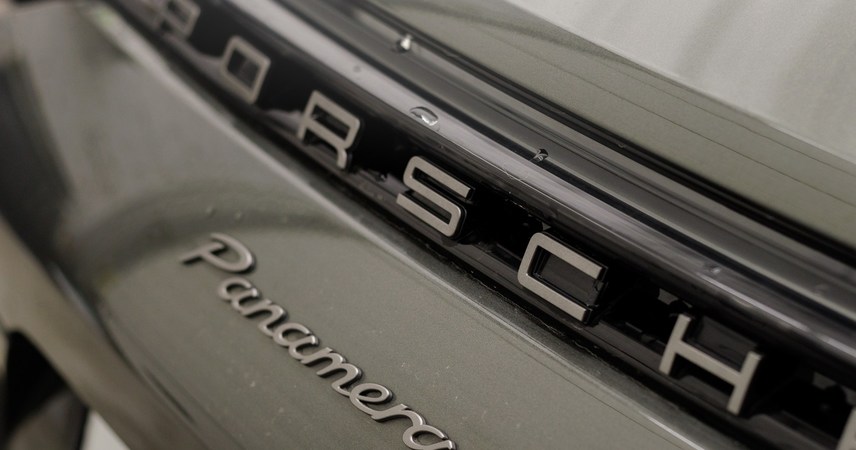 Porsche Panamera серая — фото работы РефлекТОН