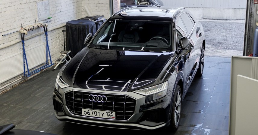 AUDI Q8 красная пленка — фото работы РефлекТОН